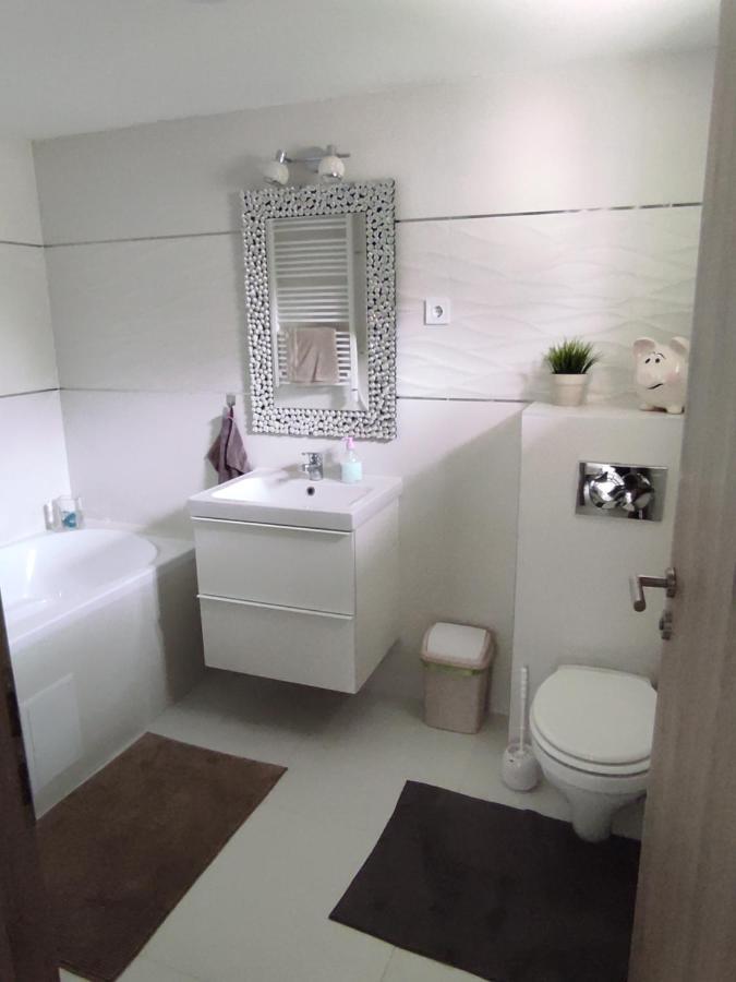 Garden Home Törökbálint Екстериор снимка
